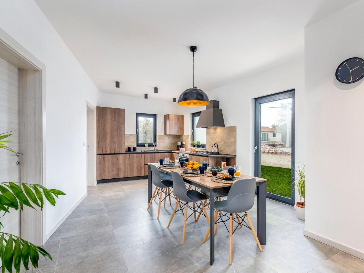 Holiday Home Villa Isabela - Prc423 By Interhome Nova Vas  Екстериор снимка