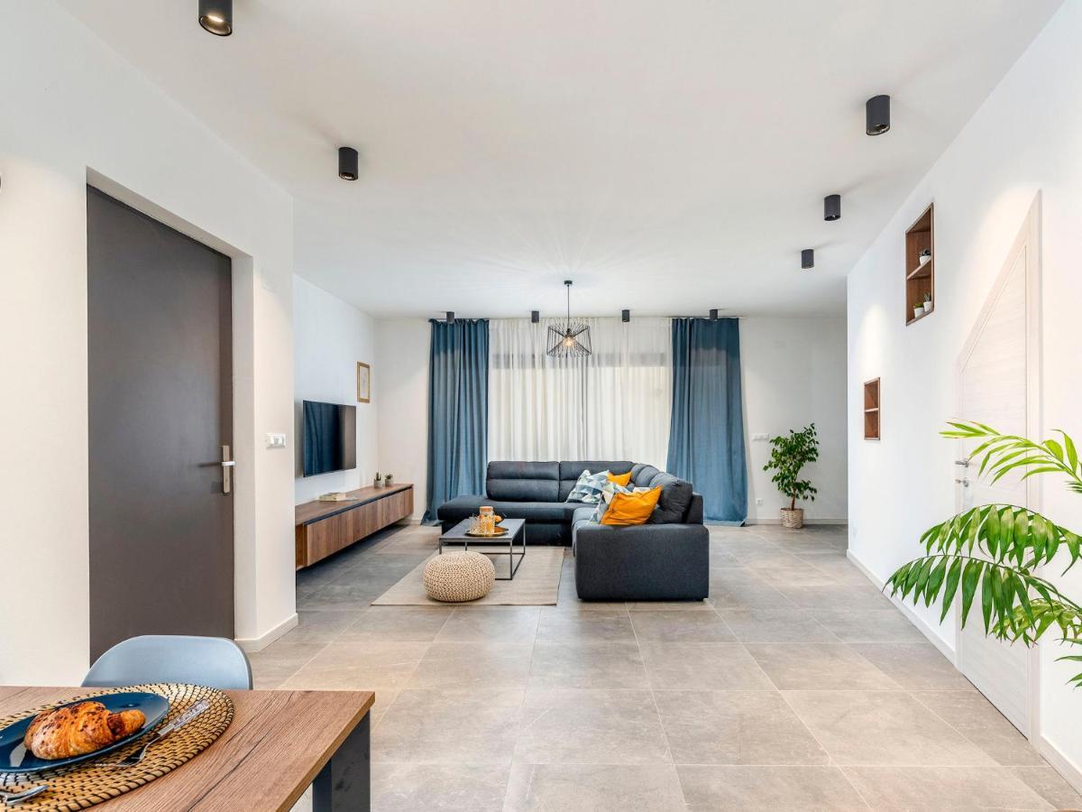 Holiday Home Villa Isabela - Prc423 By Interhome Nova Vas  Екстериор снимка