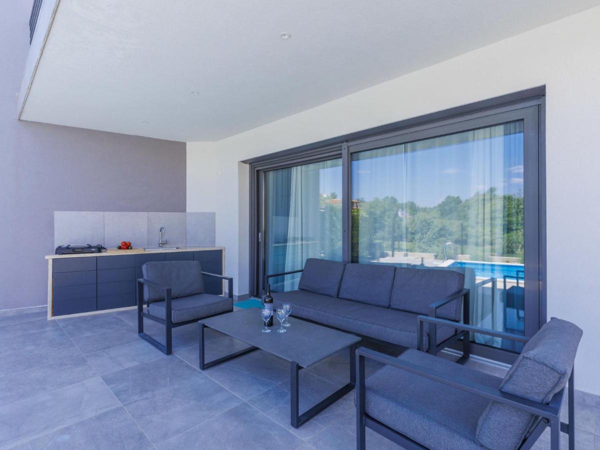 Holiday Home Villa Isabela - Prc423 By Interhome Nova Vas  Екстериор снимка