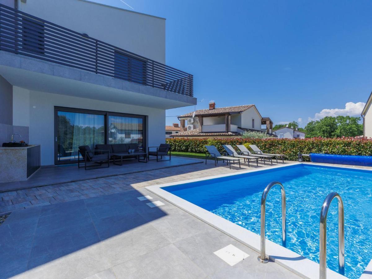 Holiday Home Villa Isabela - Prc423 By Interhome Nova Vas  Екстериор снимка